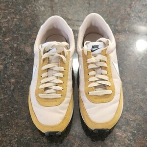Nike Cream and Tan Athletic Shoes